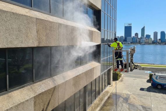 Building exterior wall pressure washing Perth